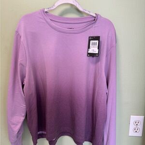 Women’s UA sweatshirt